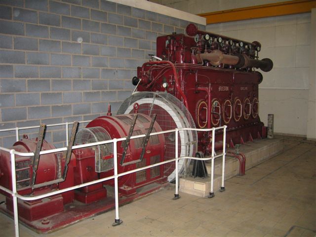 A Ruston-Hornsby engine & generator in Hull, Yorkshire, England before being shipped to New Zealand. It is the same as the equipment originally installed at Stony Batter.